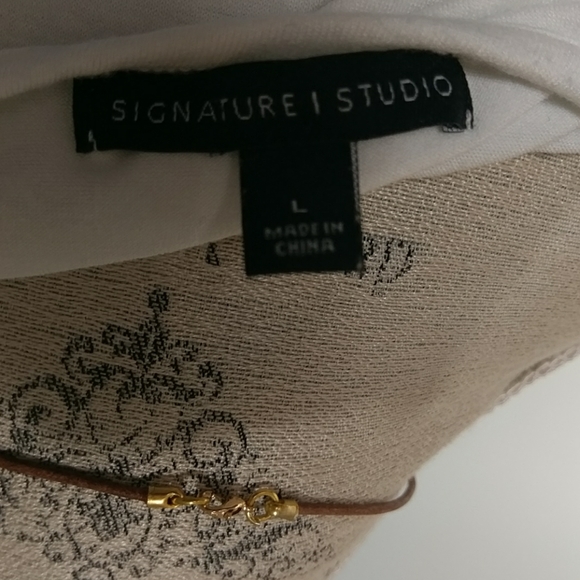Signature Studio top - Picture 4 of 6